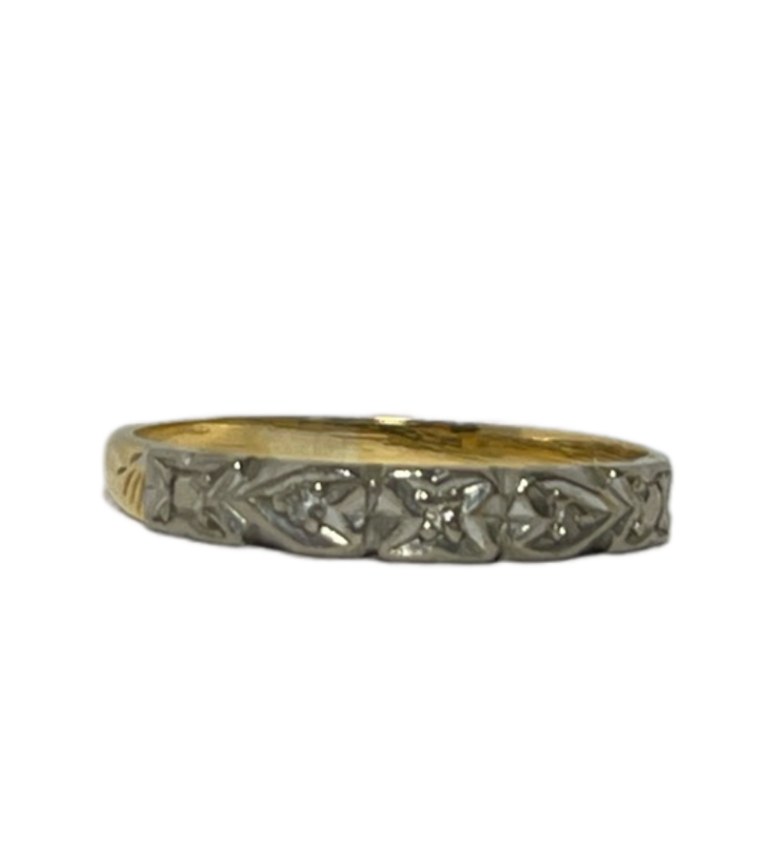 Illusion Set 8CT Gold Ring, Diamonds.
Ring Size M N Jewellery