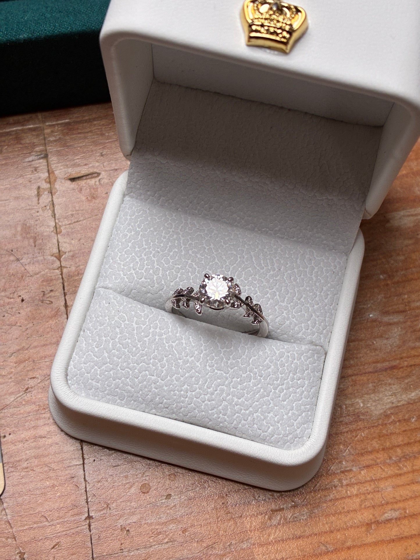 Sterling 925 Silver Ring 1 Carat Moissanite Adjustable Karat Wedding Jewellery