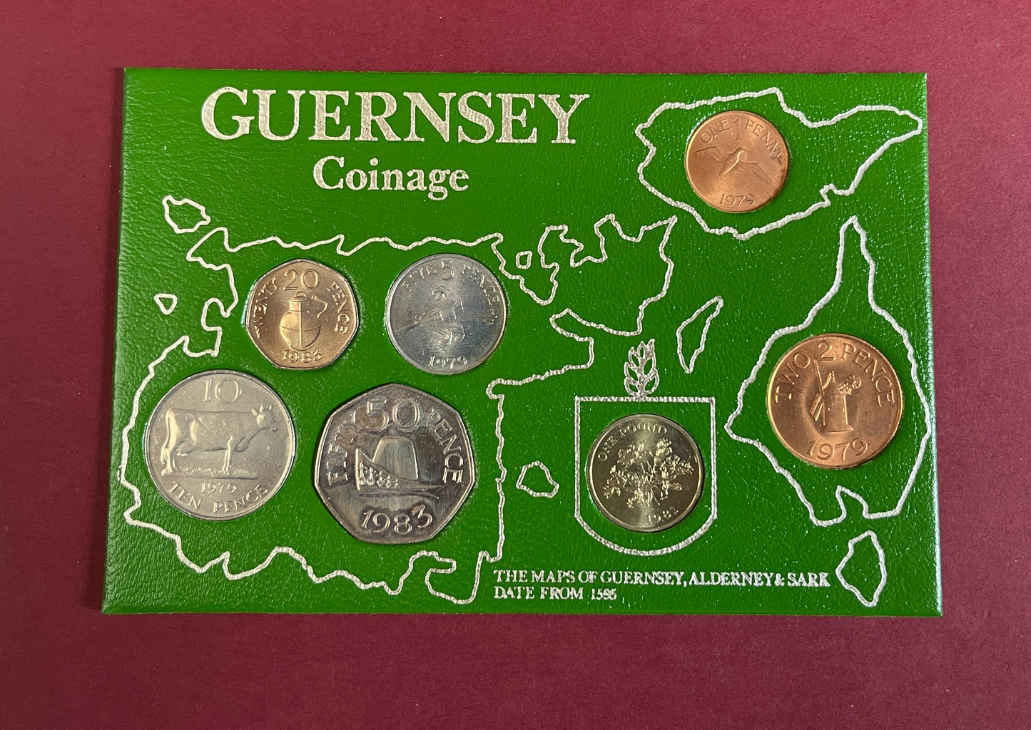Elizabeth II, Guernsey Coinage Set Cased, Uncirculated, Set of 7 Coins, Bailiwick of Guernsey, 1979-1983 (B)