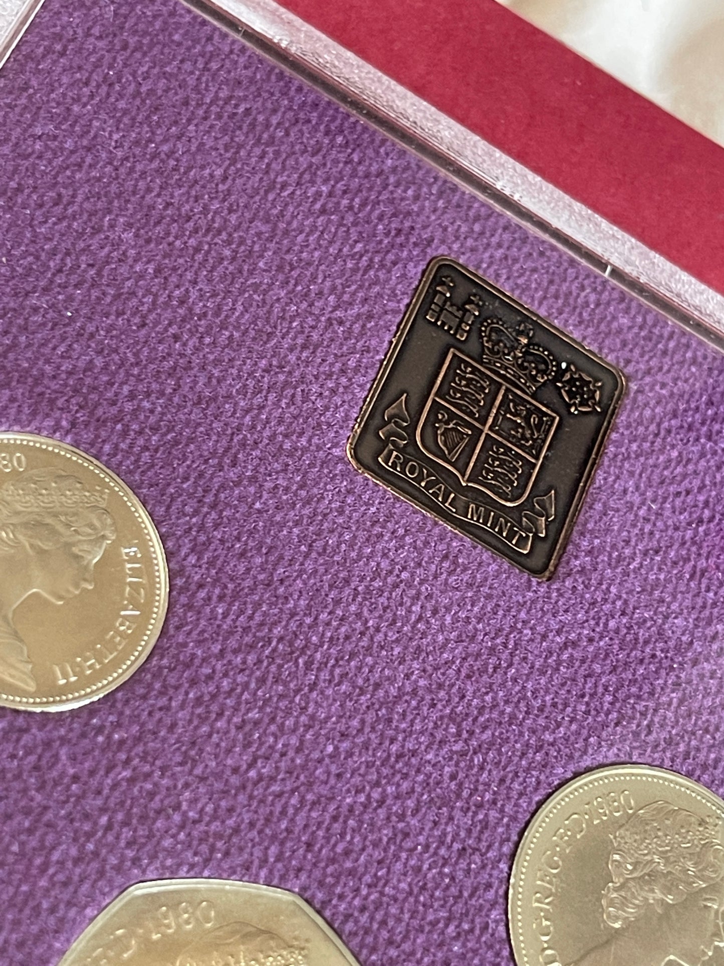 Elizabeth II, Great Britain and Northern Ireland Coinage Set Cased, Uncirculated, Set of 6 Coins, United Kingdom, 1980 (B)