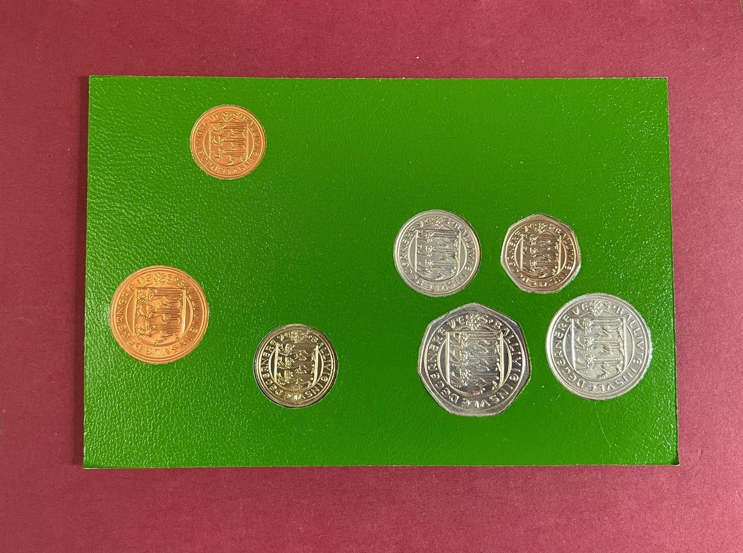 Elizabeth II, Guernsey Coinage Set Cased, Uncirculated, Set of 7 Coins, Bailiwick of Guernsey, 1979-1983 (B)