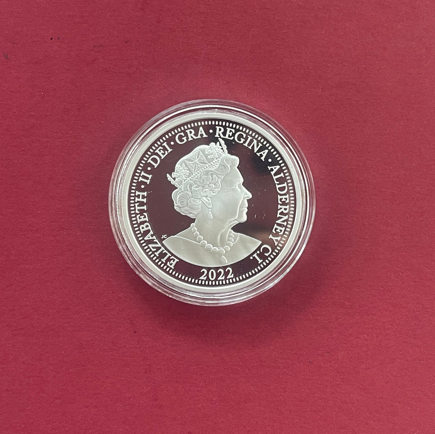 Elizabeth II,

Five Pound Coin Set,

£5, Silver Gold Rose Gold Plated 3 Coin Set,

Platinum Jubilee of Queen Elizabeth II,

Alderney,

With COA

2022 (B)