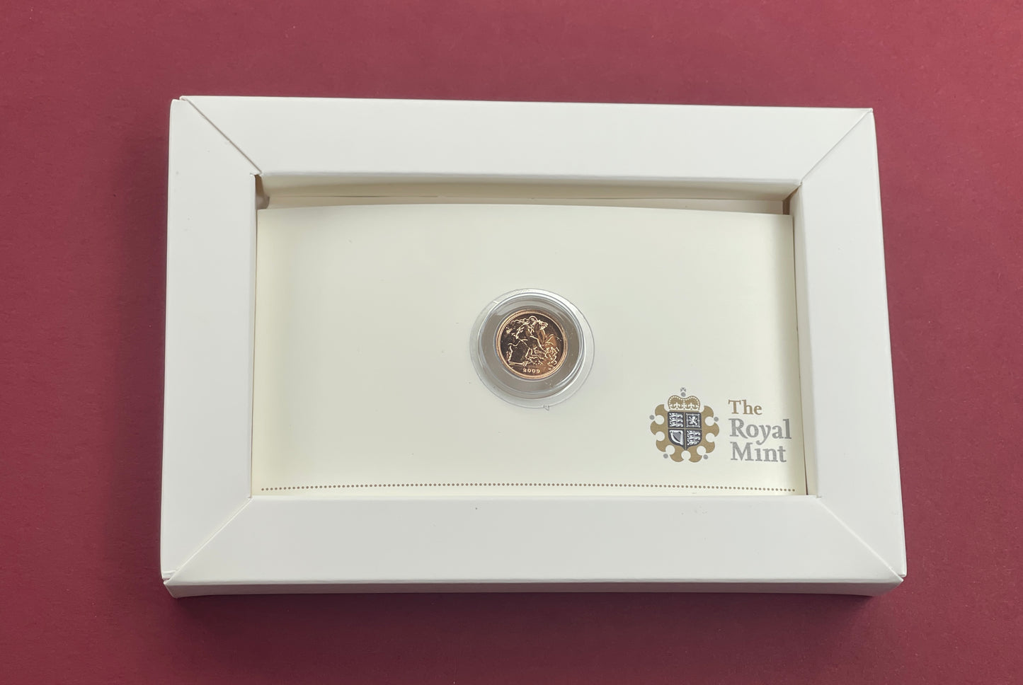 Elizabeth II,

Gold Quarter Sovereign Boxed Set,

Gold Bullion,

With COA,

2009 (B)