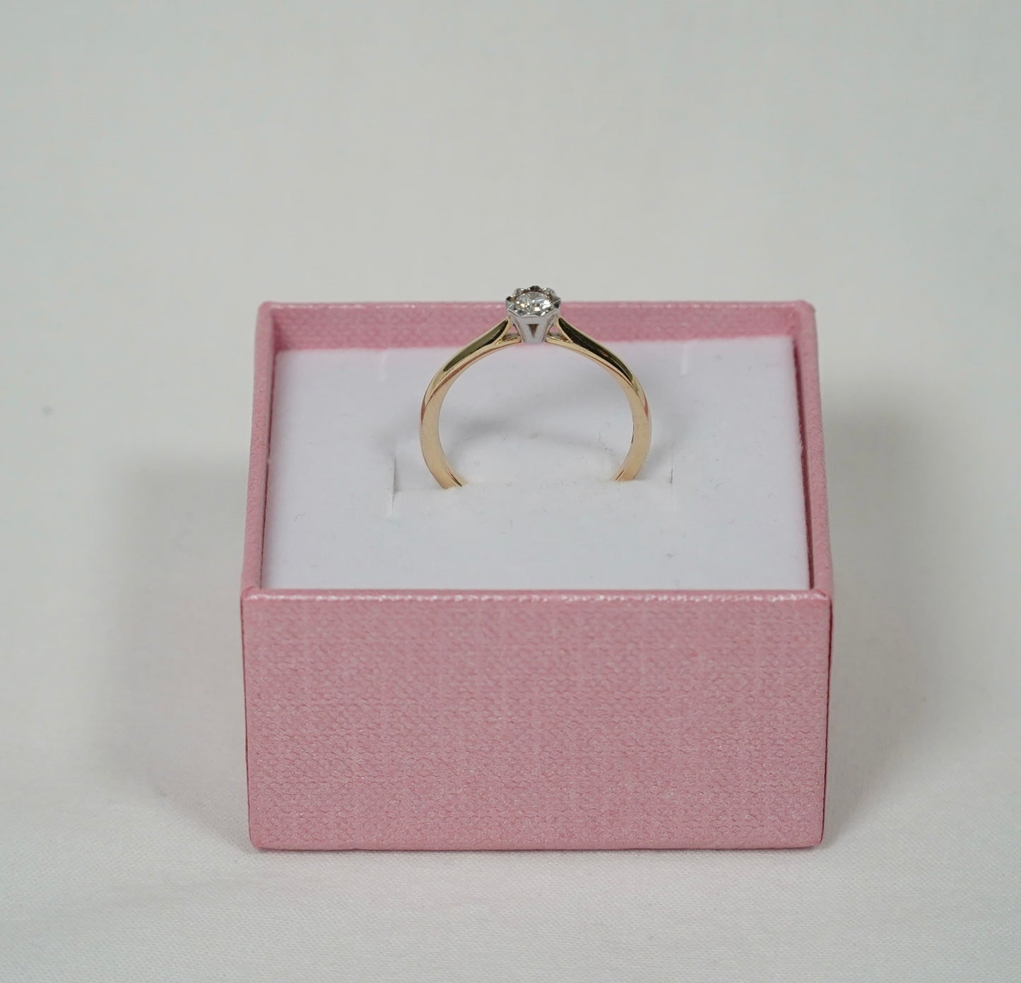 18ct Gold Brilliant-Cut Diamond Ring, G-H Colour, P1 Clarity, London Hallmark, O Size 0.15ct Diamond Jewellery