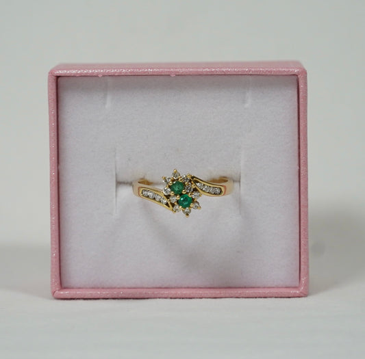 18CT Gold Double Cluster Emerald and Diamond Ring Size P - 3.5g with Stones Jewellery