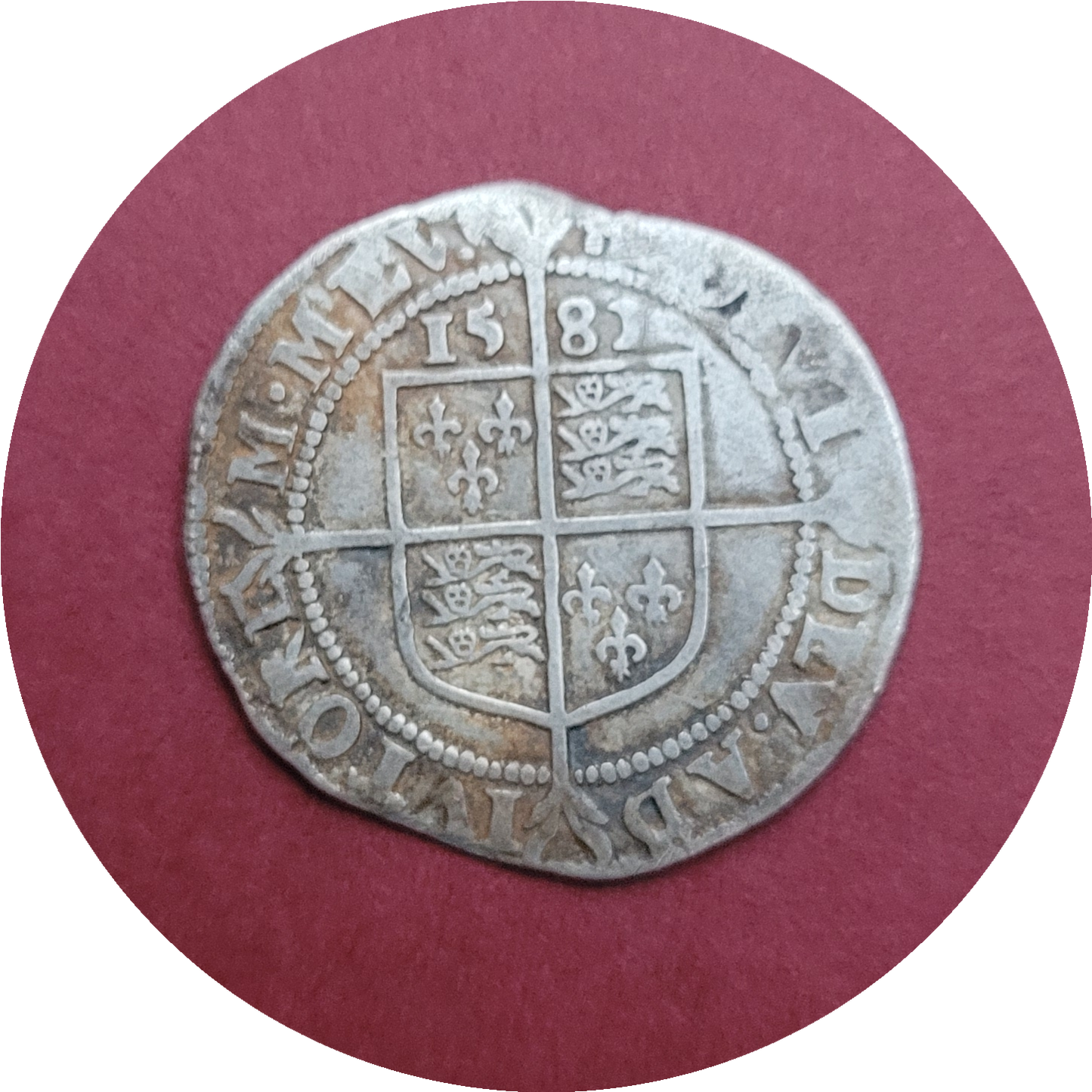 Elizabeth I
Sixpence
Sterling Silver
1582 (B)(E)