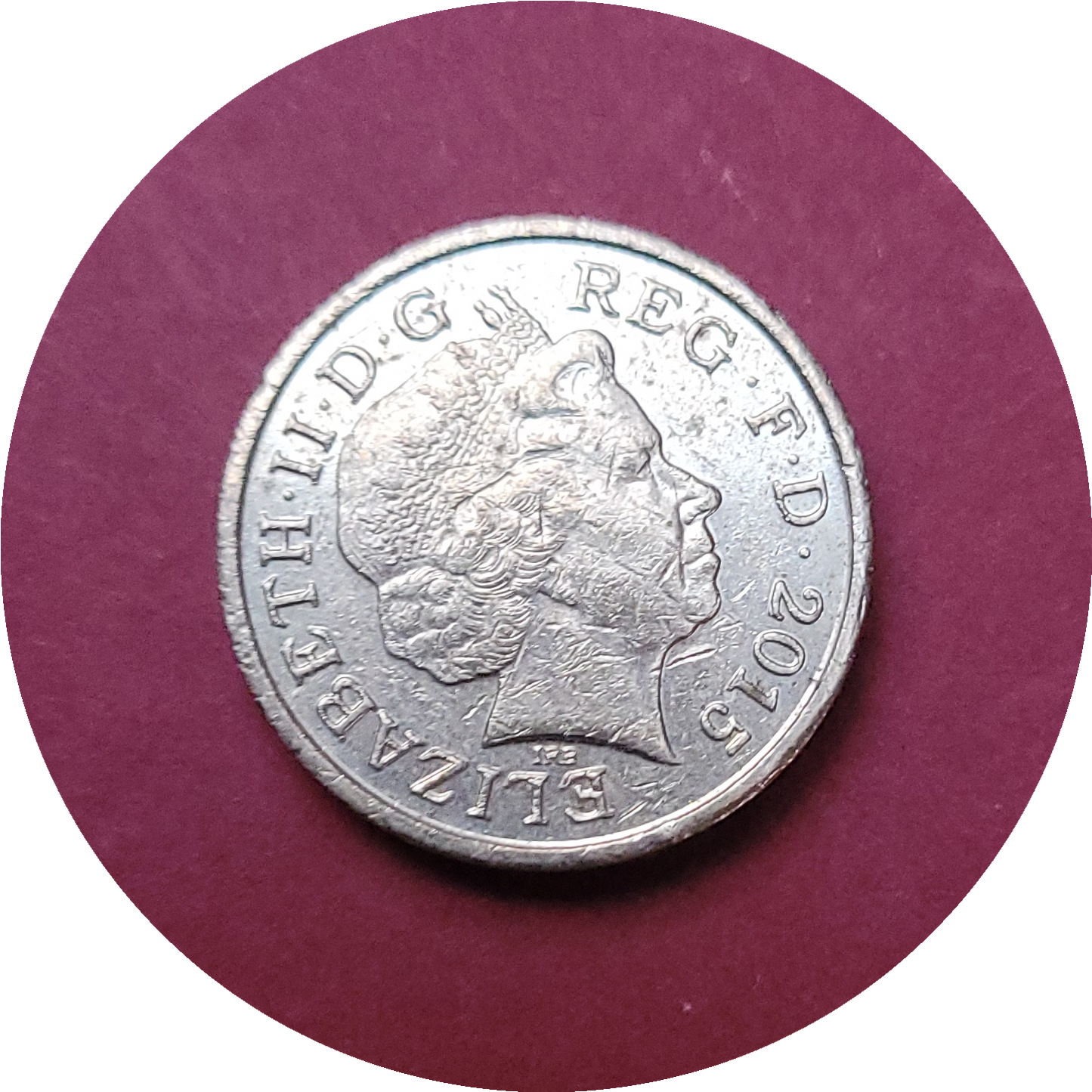 Elizabeth II,
One Pound,
Shield of the Royal Arms,
2015 (B)