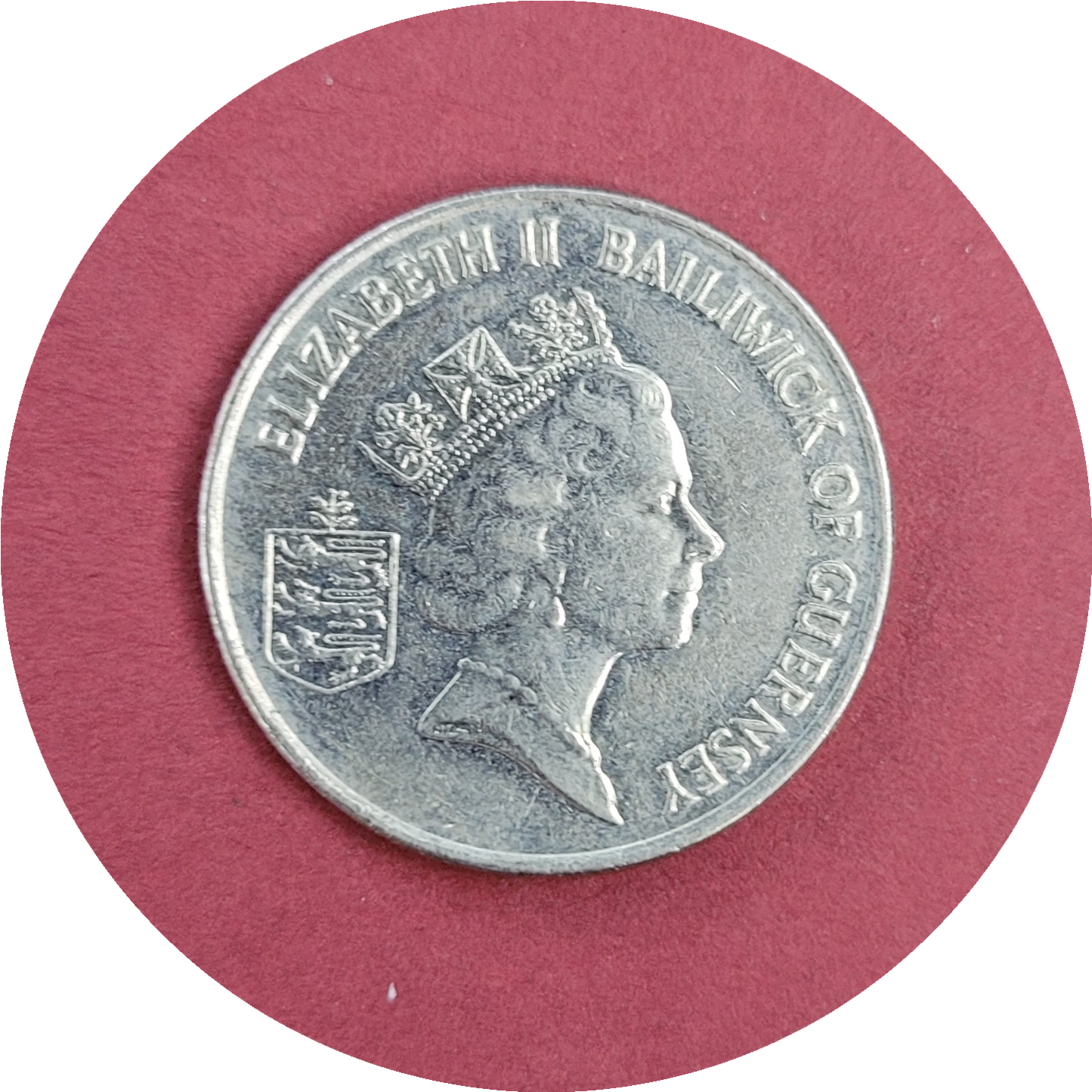 Elizabeth II,
Ten Pence,
Bailiwick of Guernsey,
1992 (B)