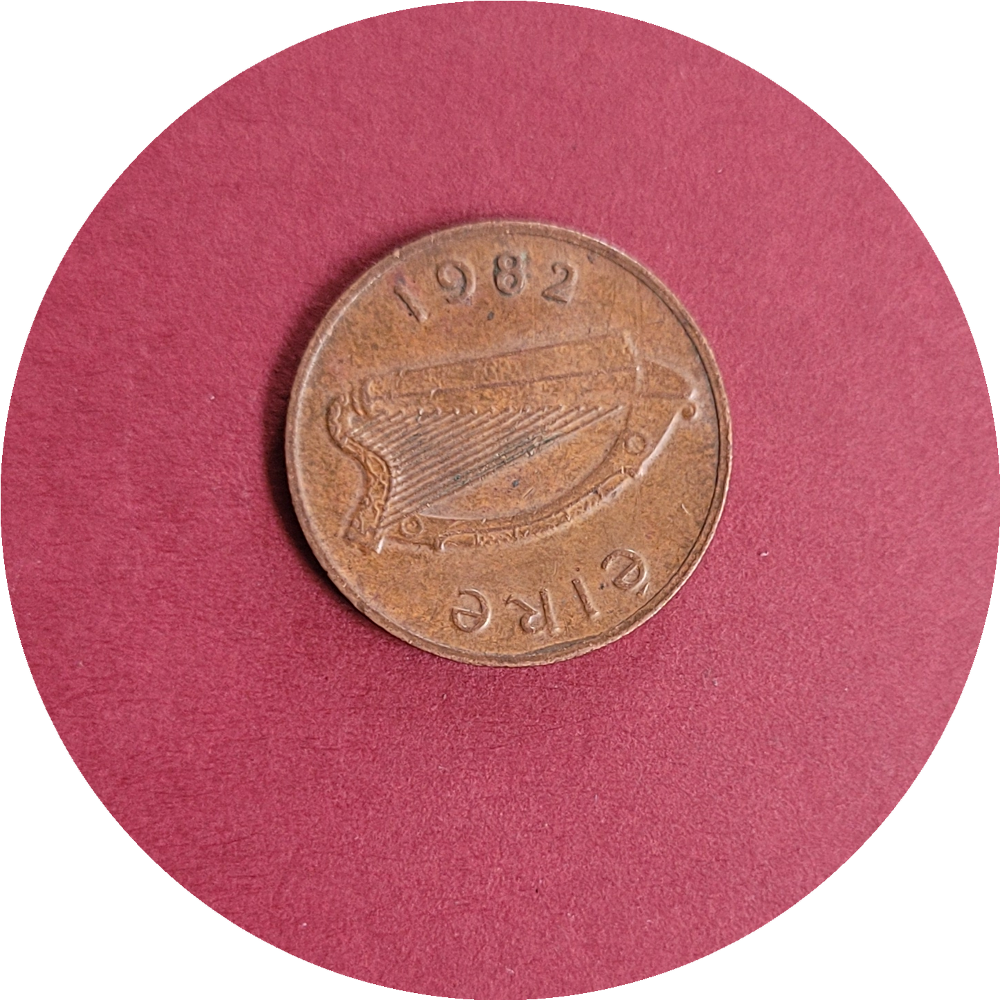 Elizabeth II,
One pence,
Republic of Ireland,
1982 (B)