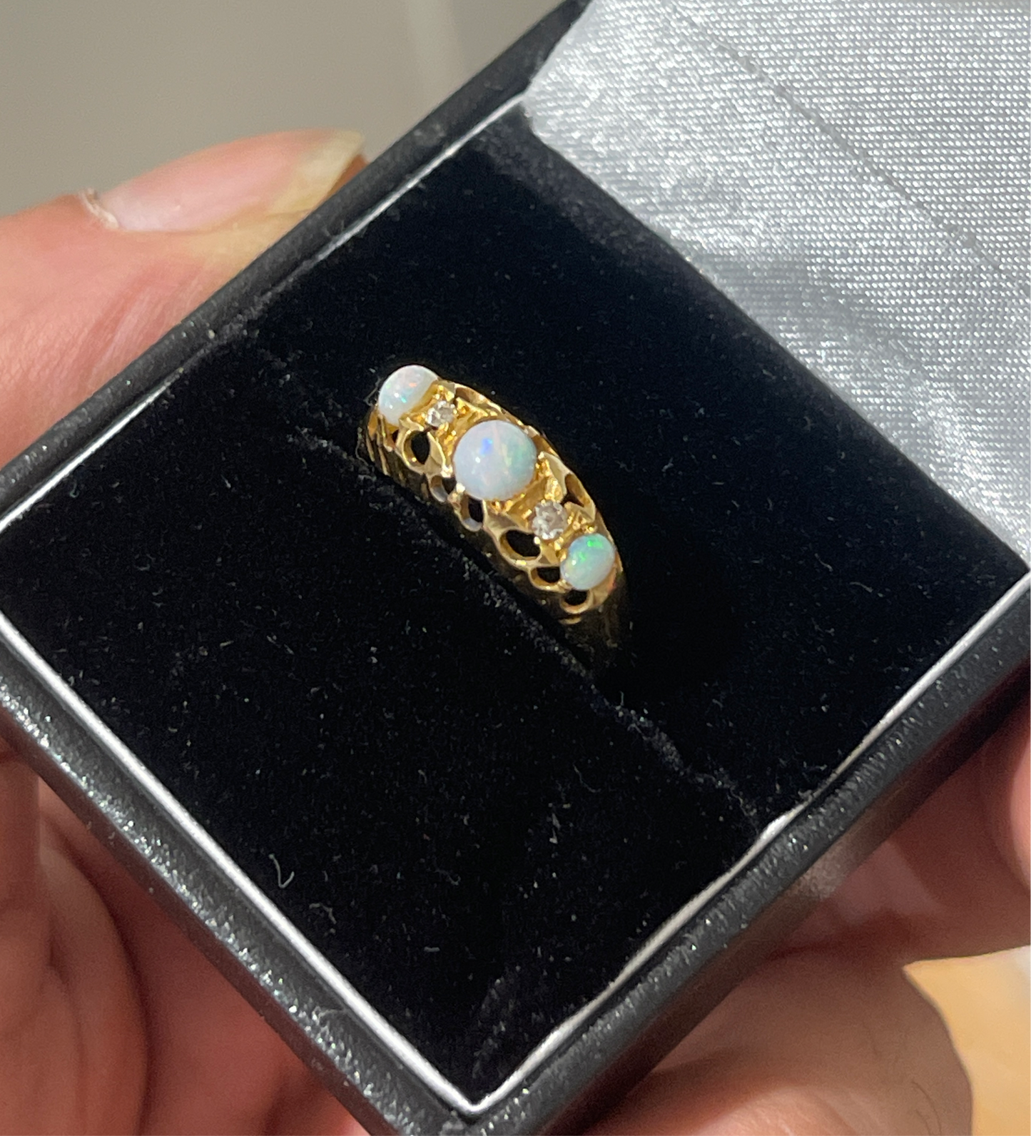 Edwardian 18ct Opal and Diamond Gold Ring - Hallmarked Chester 1901 - Ring Size M1/2 1.6gm Jewellery