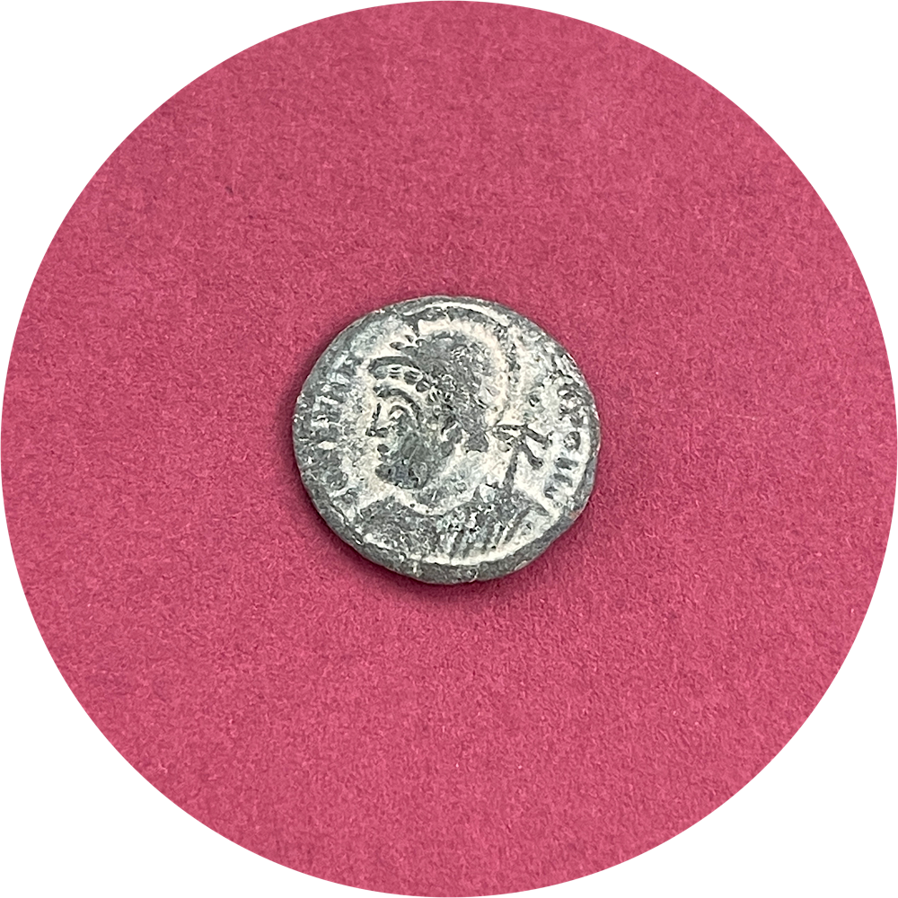 Constantine I,
Constantinian Dynasty,
Roman Bronze,
Follis, Constantinople mint,
ca. 330-333AD
(N)